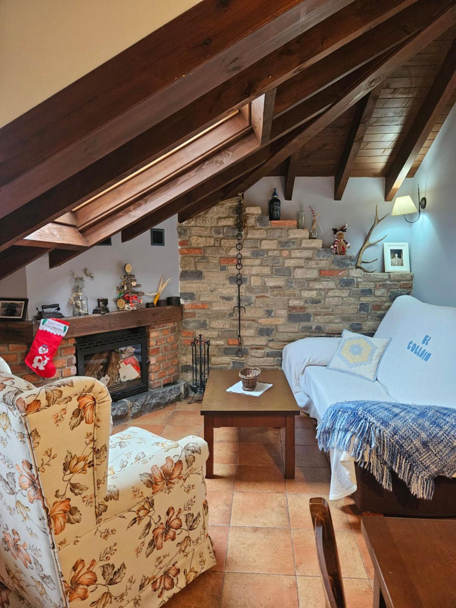 Apartamentos Rurales El Collain De Campiellos Esterno foto